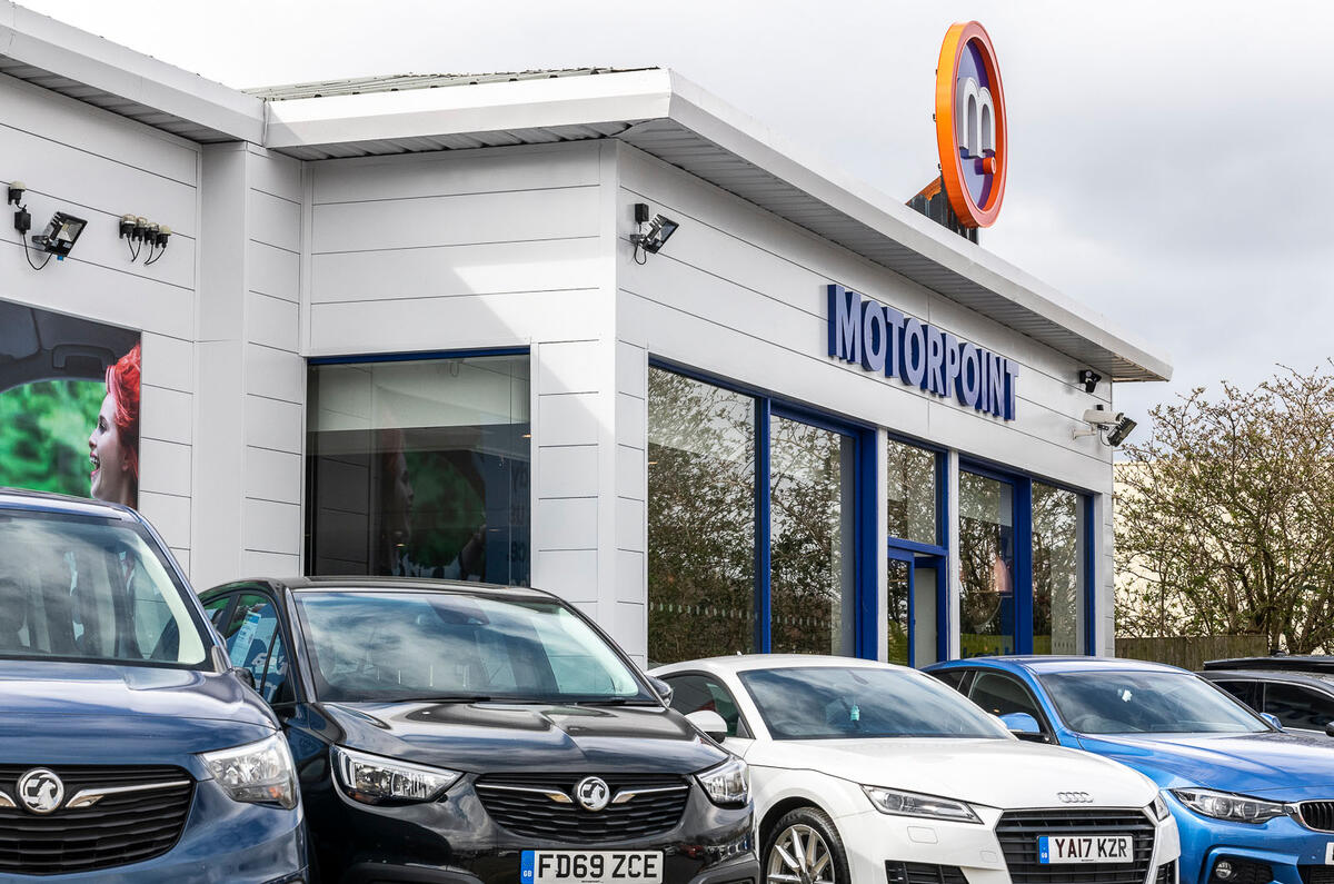 Motorpoint Forecourt Chingford Vauxhall Crossland Audi TT