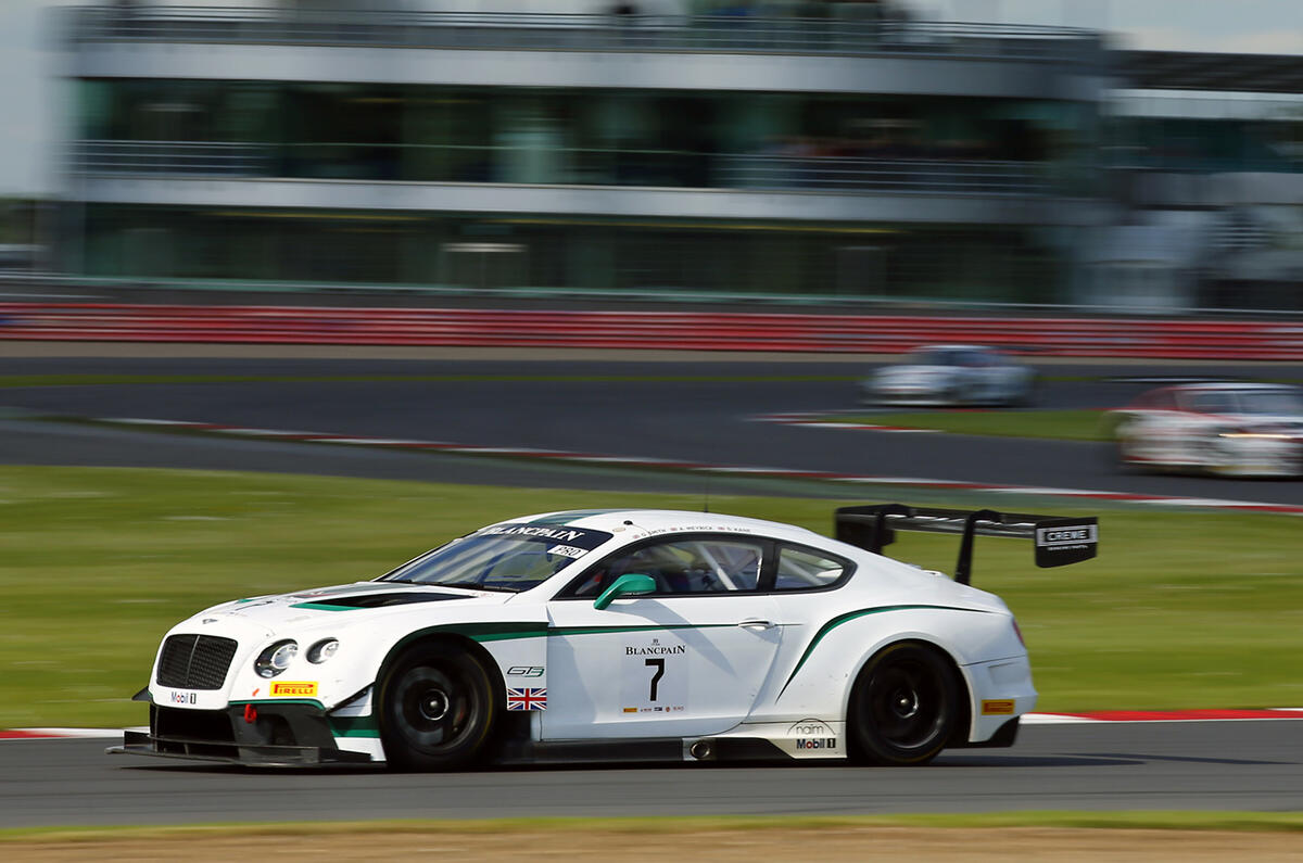 Bentley GT3-R racer