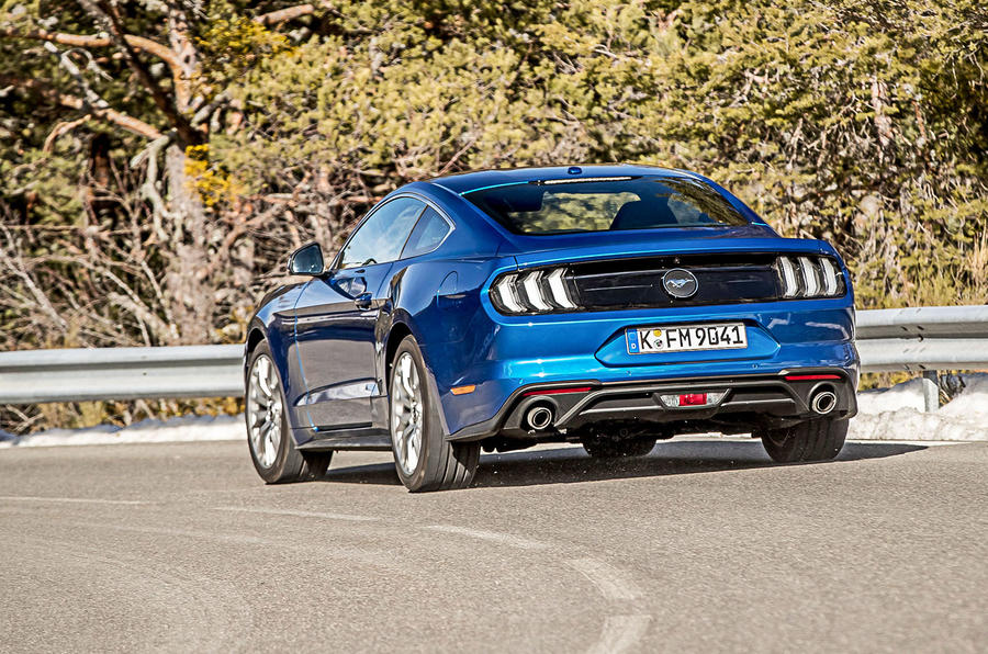 Ford Mustang 2.3 EcoBoost Fastback automatic 2018 review