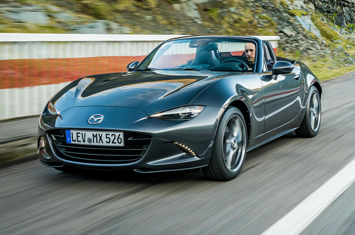 Mazda MX-5 1.5 y 2.0 (ND)