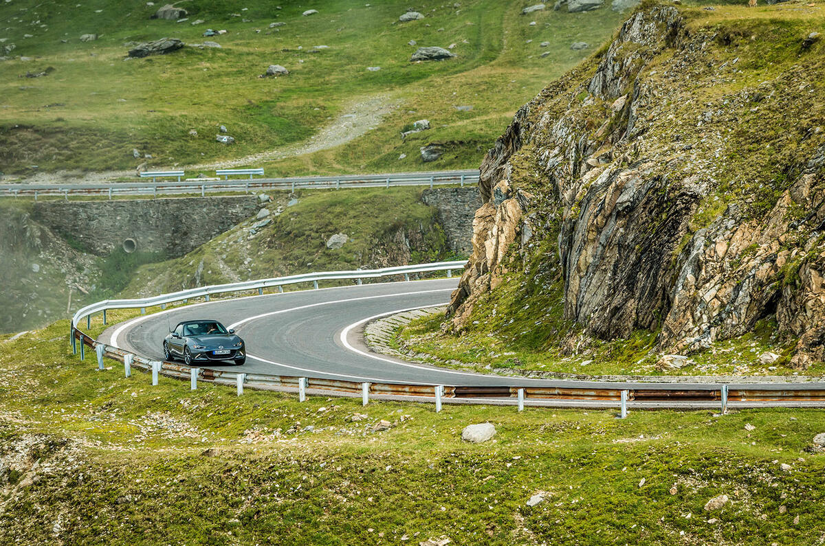 Mazda MX-5 Skyactiv-G 2.0 2018 first drive review corners