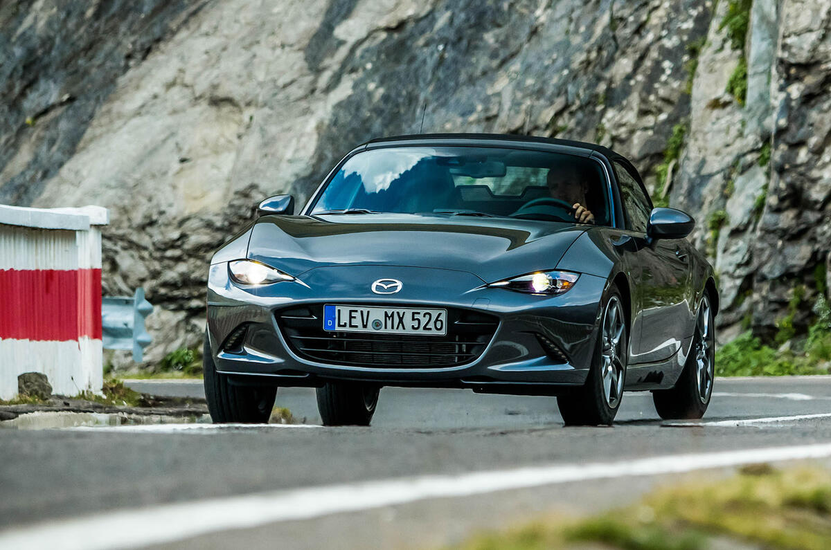 Mazda MX-5 Skyactiv-G 2.0 2018 first drive review close-up
