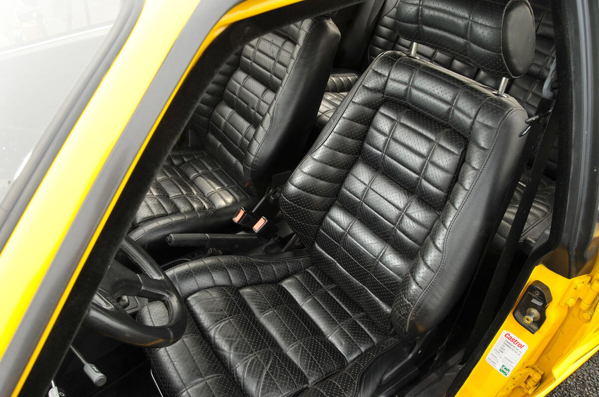 Ford Focus RS vs Lancia Delta HF Integrale Evo 1