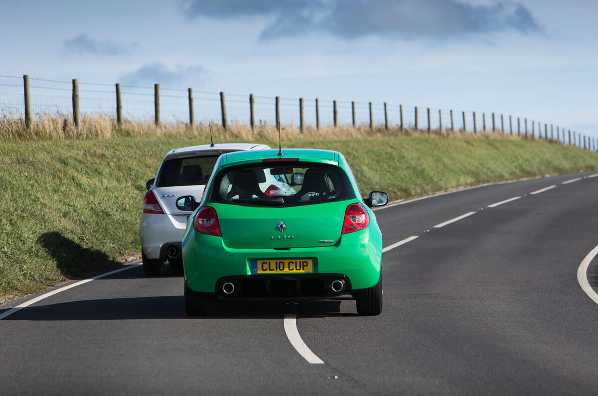 Suzuki Swift Sport vs Honda Civic Type R Mugen vs Renault Clio Cup 