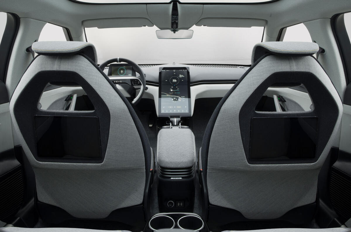 Interior NEVS Emily GT 2023