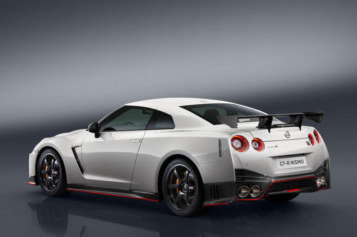 First Nissan Gt R Nismo Models Will Reach Britain In November Autocar