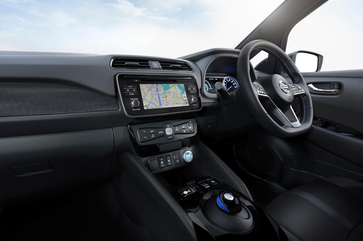 Nissan Leaf 2018 interior