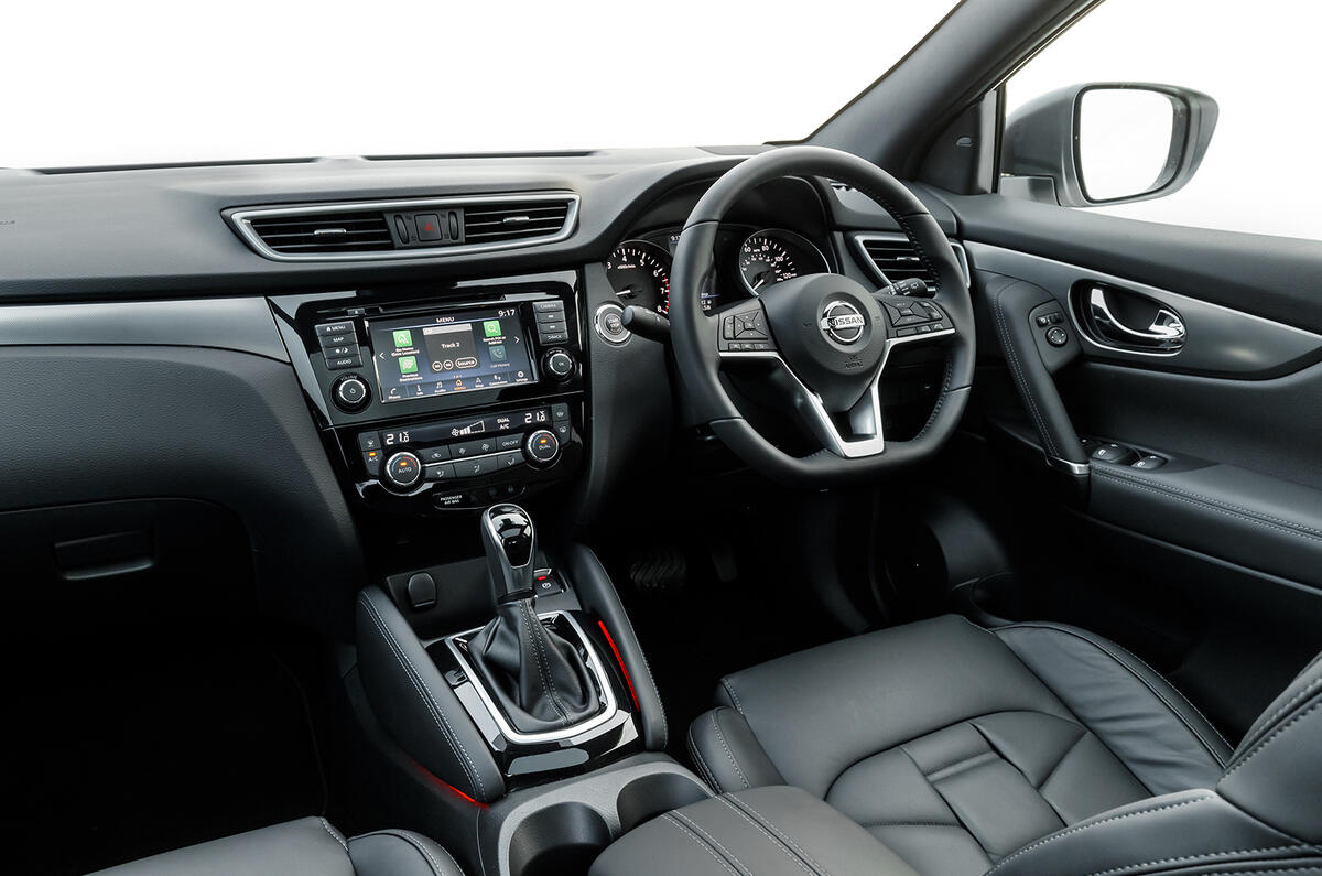 Nissan Qashqai 1 3 Dig T 160 Tekna Dct 2018 Uk Review Autocar
