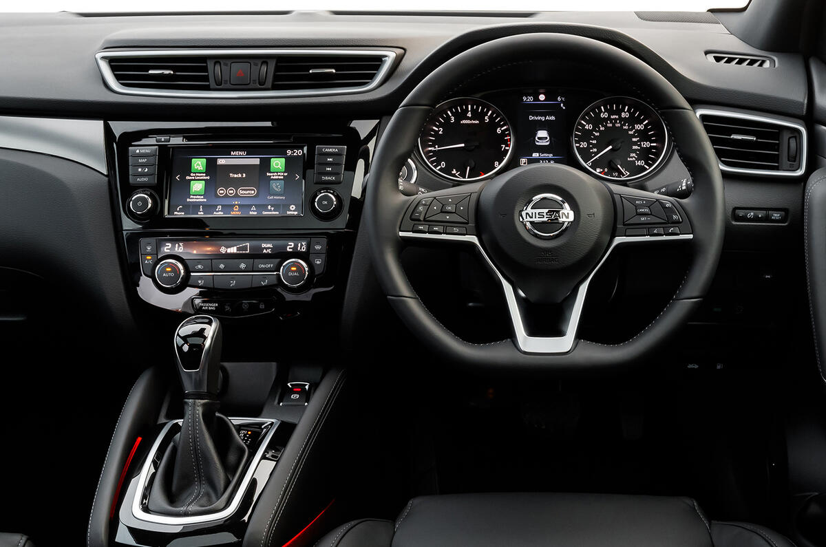 Nissan Qashqai 1 3 Dig T 160 Tekna Dct 2018 Uk Review Autocar