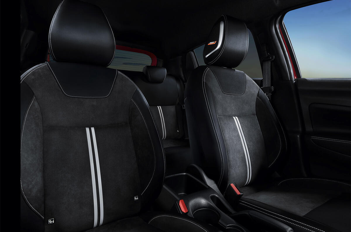 Nissan Micra 2021 - interior