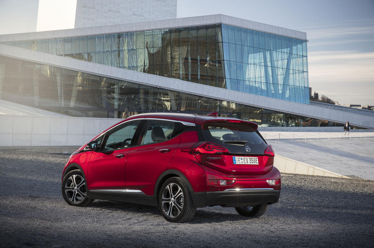 Https Www Autocar Co Uk Car News New Cars Geely Buys Lotus Stake Proton Https Www Autocar Co Uk Car News New Cars Geely Buys Lotus Stake Proton