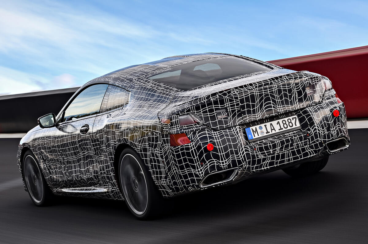 BMW 8 Series: official camouflage pictures and video released