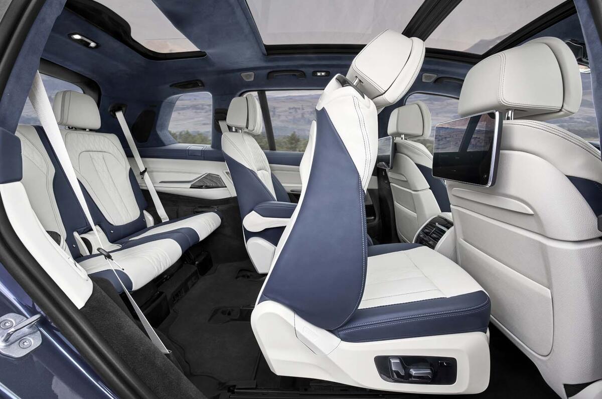 Bmw X7 Makes Show Debut At La Autocar