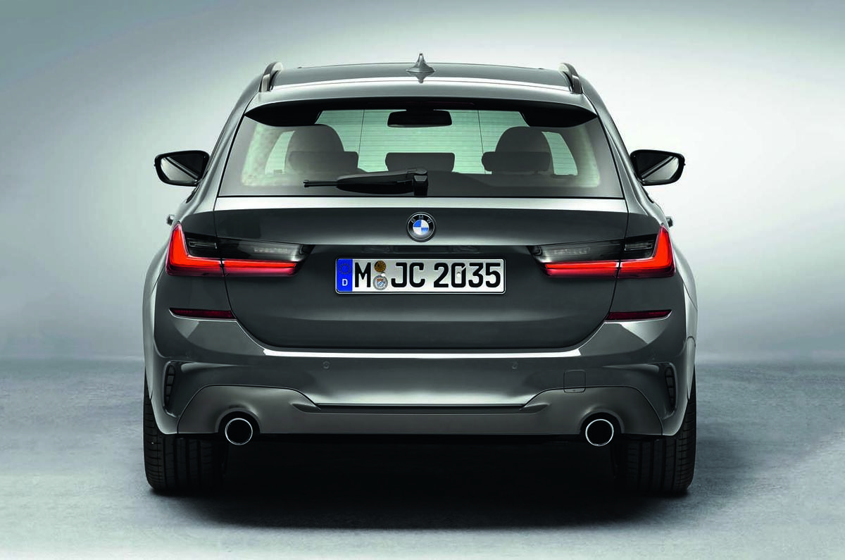2019 BMW 3 Series Touring press pictures