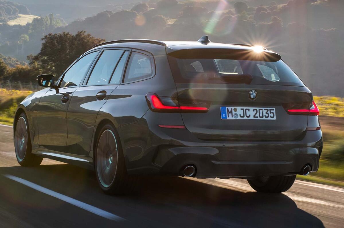2019 BMW 3 Series Touring press pictures