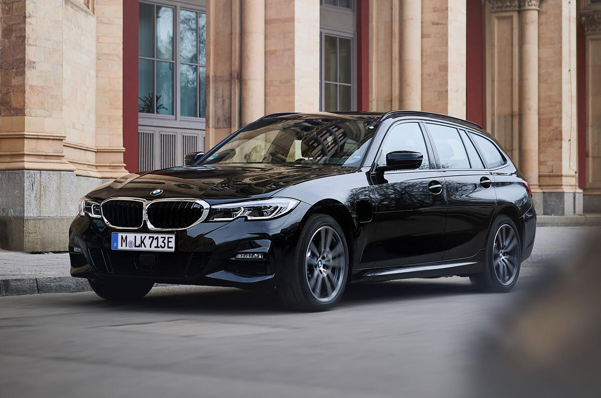 2020 BMW 330e Touring - front