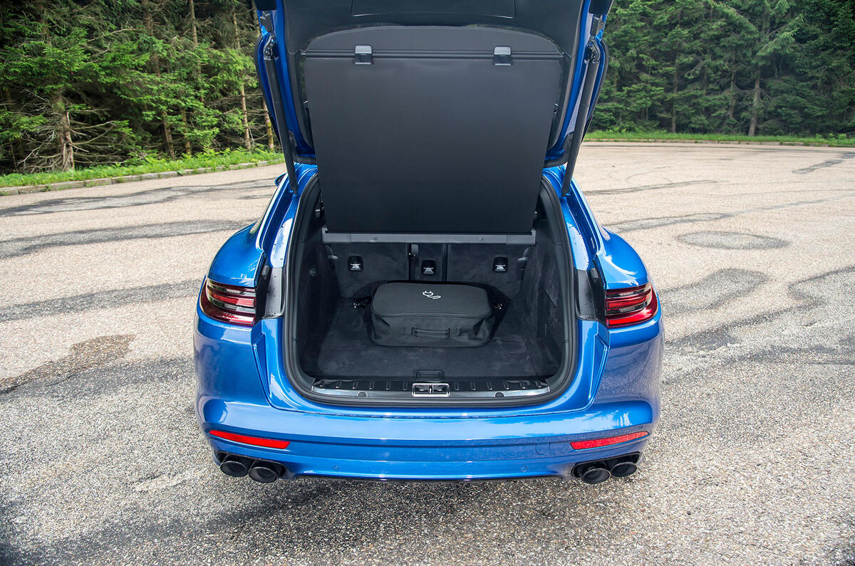porsche panamera 4 e hybrid sport turismo 2017 review autocar
