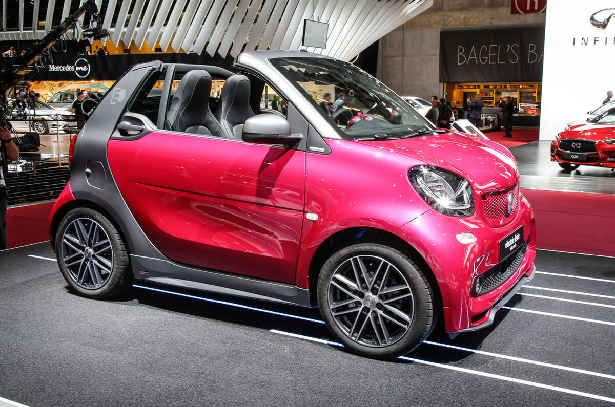 Smart Fortwo, Fortwo cabriolet and Forfour Electric Drive revealed