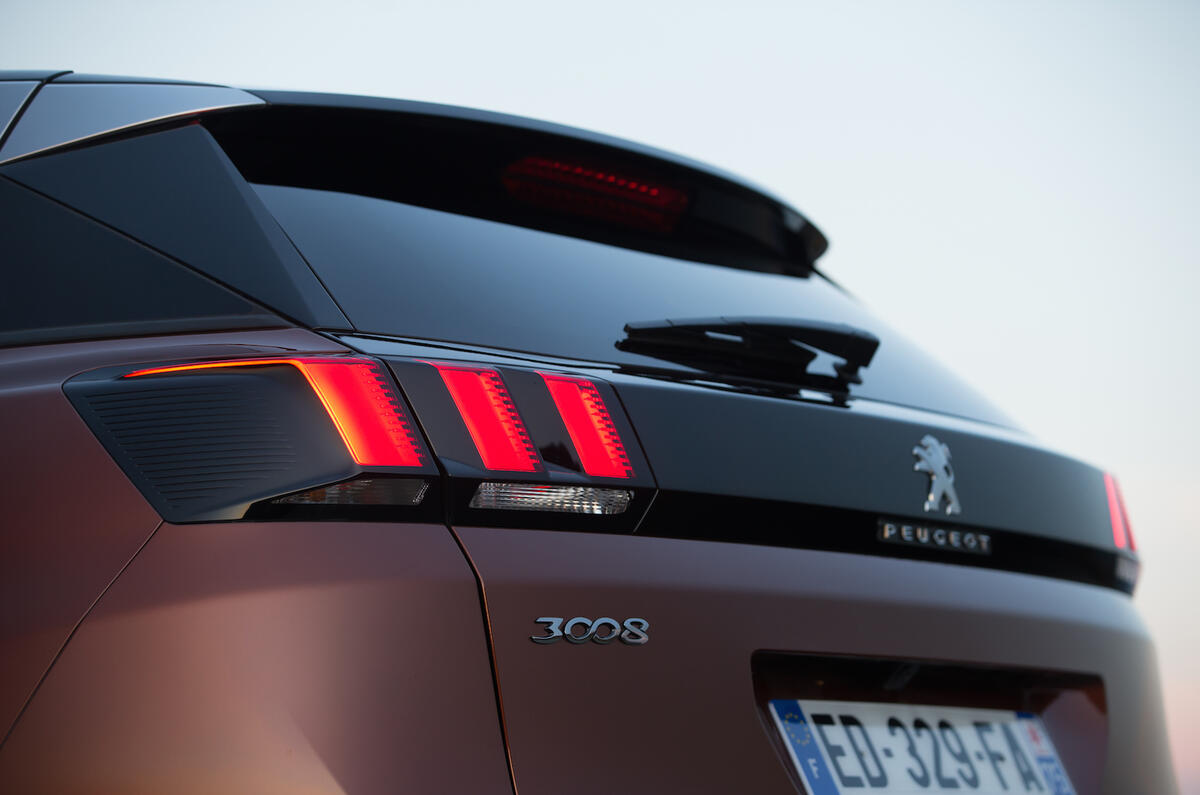 2017 Peugeot 3008 1.6 THP 165 Allure EAT6 review review | Autocar