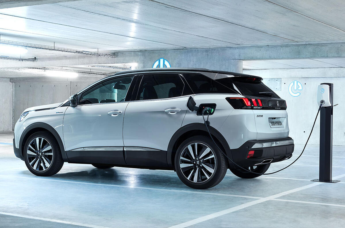 Peugeot Adds 296bhp Plug In Hybrid Option To 3008 Line Up Autocar