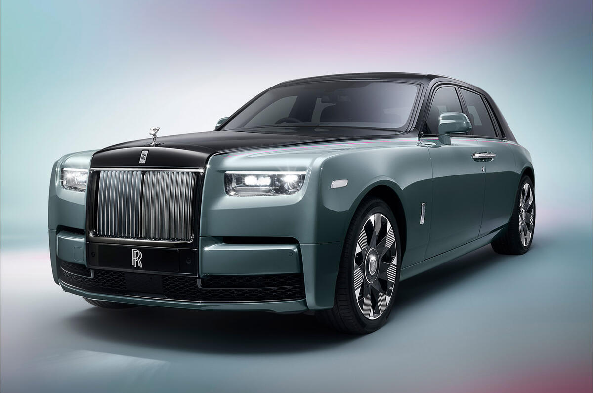 Chi tiết Rolls Royce Ghost 2023 kèm giá bán 092023