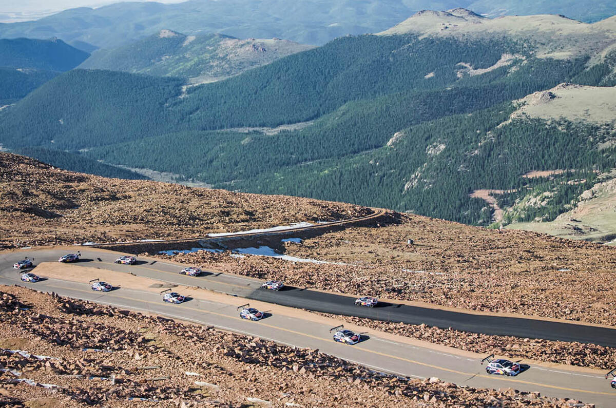 Bentley Bentayga pikes peak
