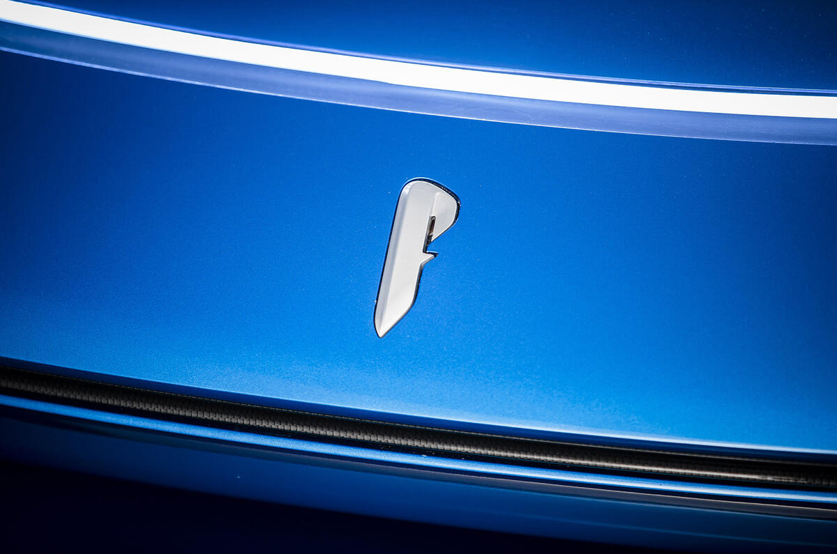 Pininfarina PF0 bonnet badge