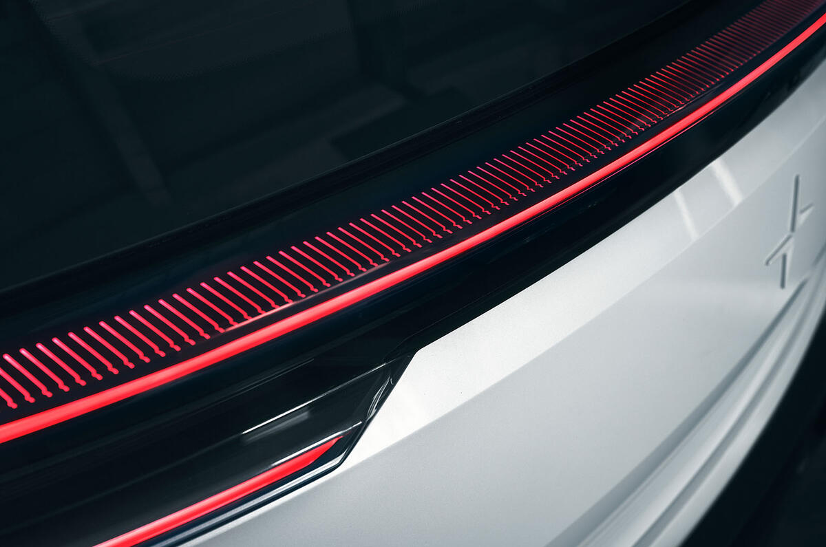 Световая панель Polestar 3