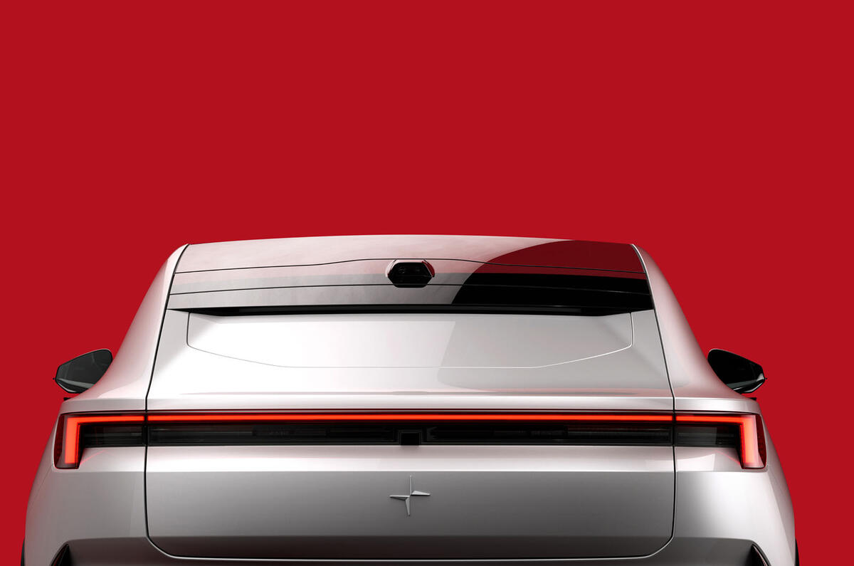 Polestar 4 rear light bar