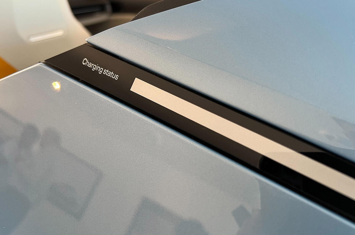 Зарядная планка Polestar O2