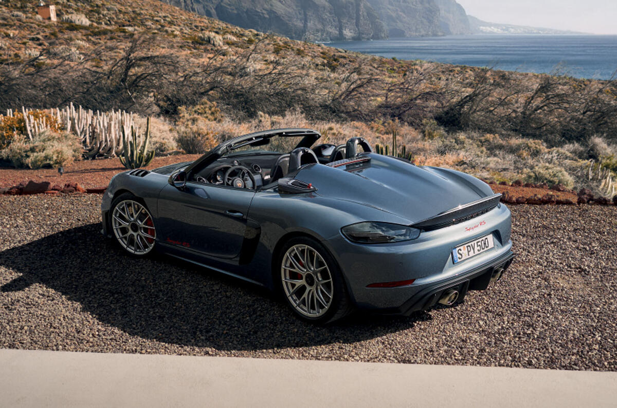 Porsche 718 Spyder GT4 RS 2023 rear quarter static