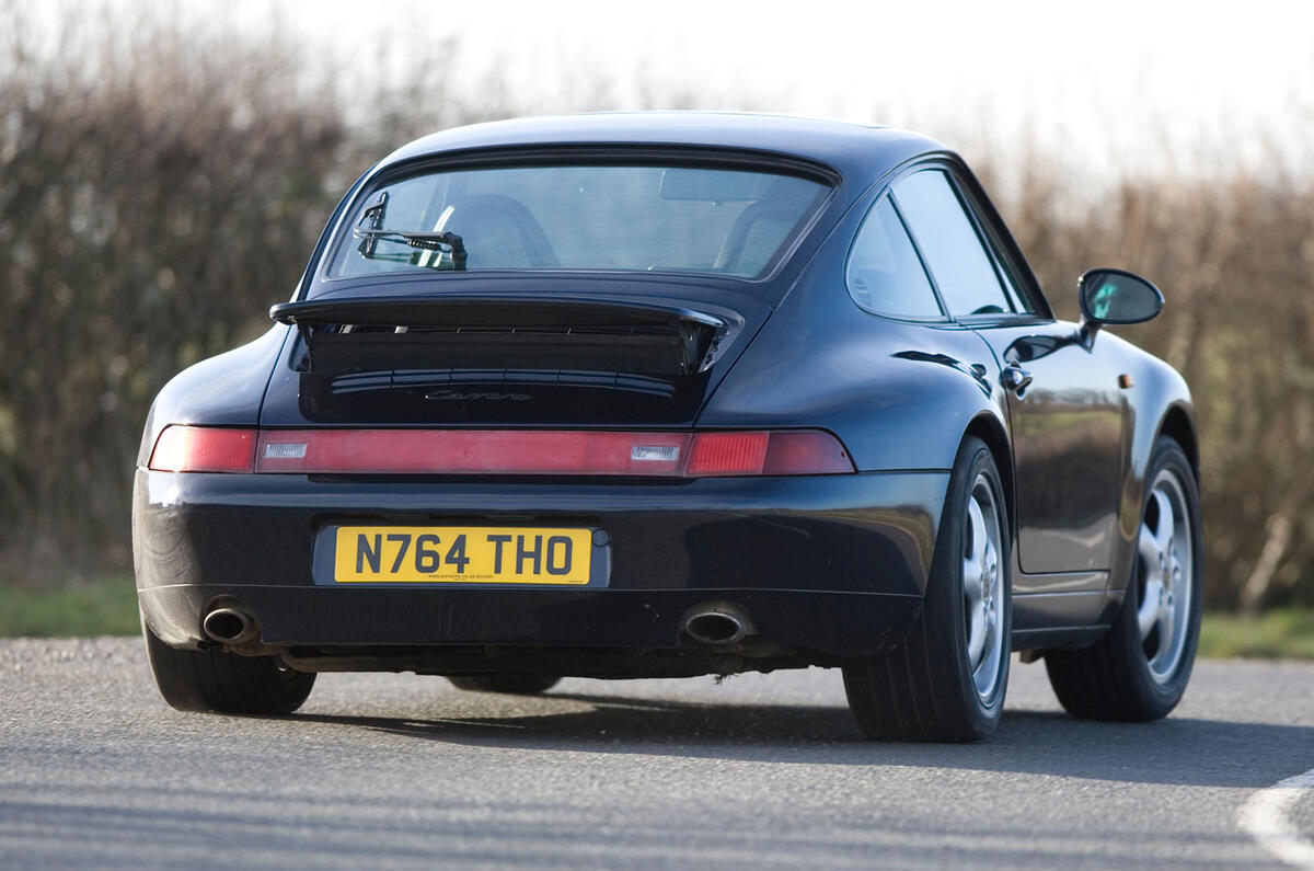 Porsche 911 993 Turbo 1995 rear three quarter