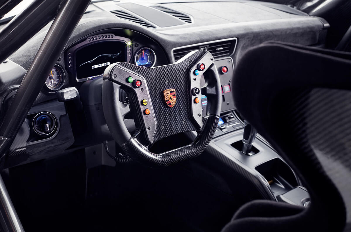 Porsche 935 race car 2018 reveal cabin