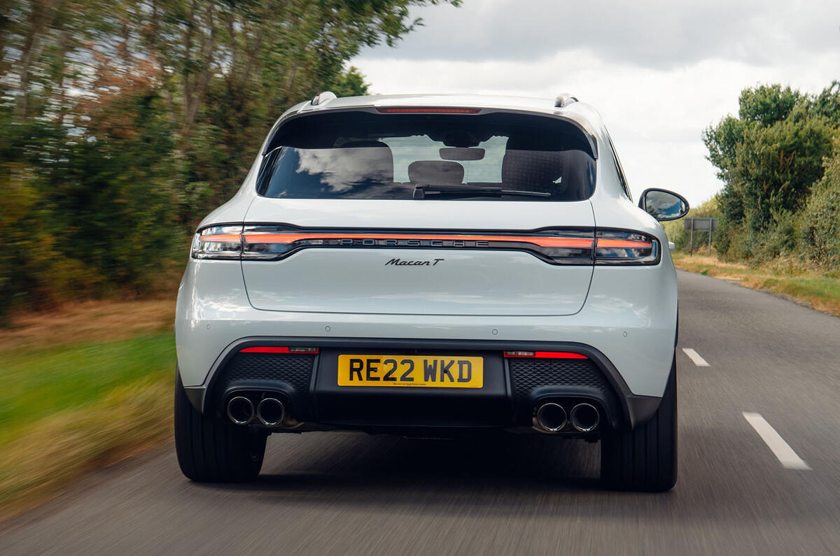 porsche macan t 006 arrière