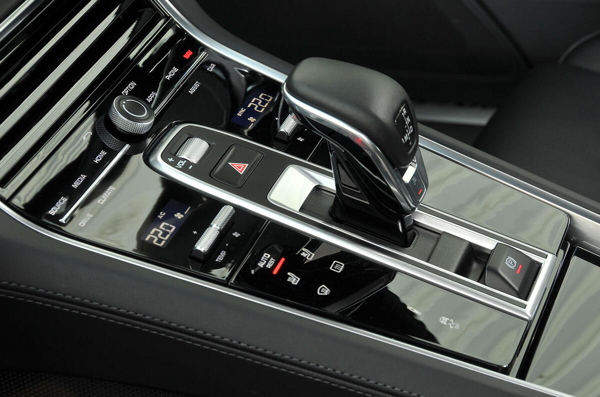 2017 Porsche Panamera 4s Diesel Uk Drive Review Autocar