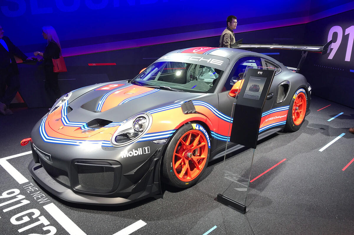 Porsche 911 GT2 RS Clubsport at LA motor show - front