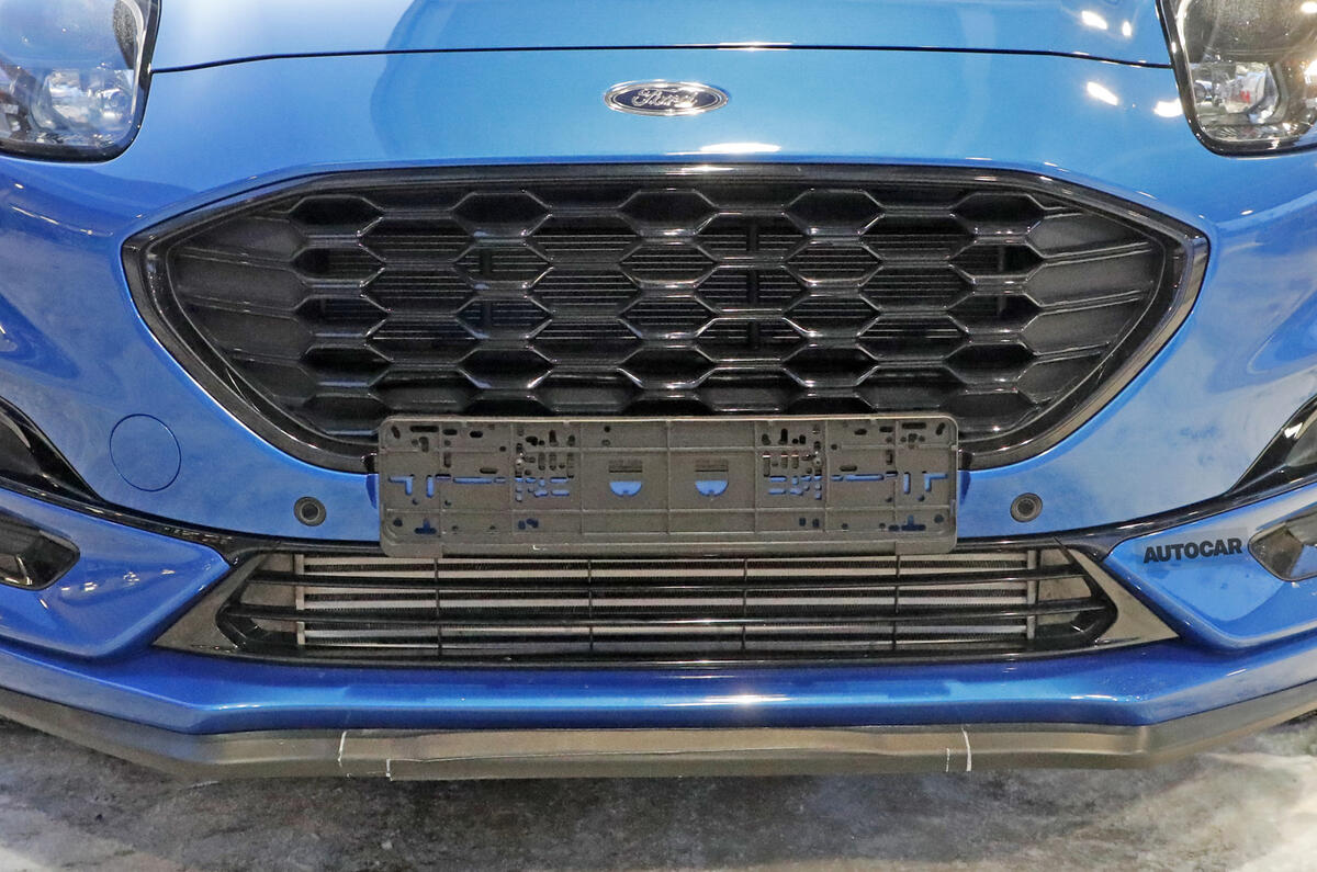 2020 Ford Puma ST prototype - grille