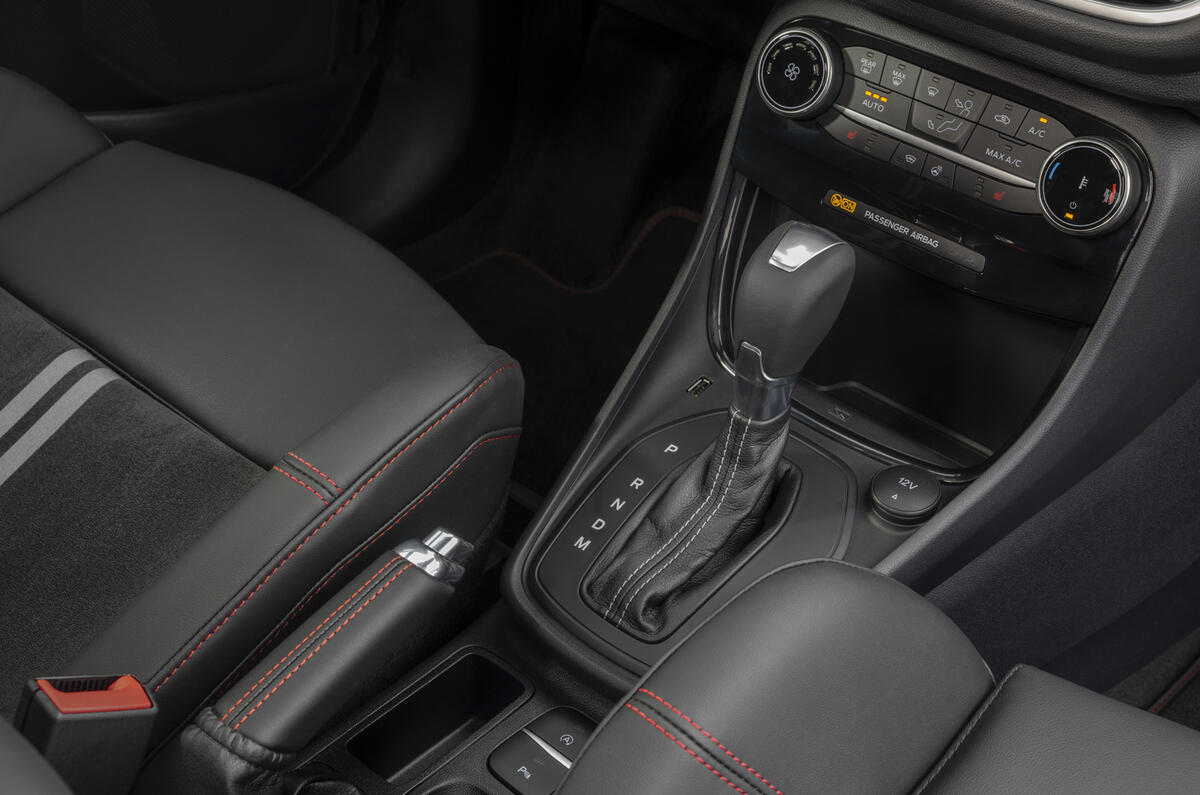 Puma ST Hybrid centre console
