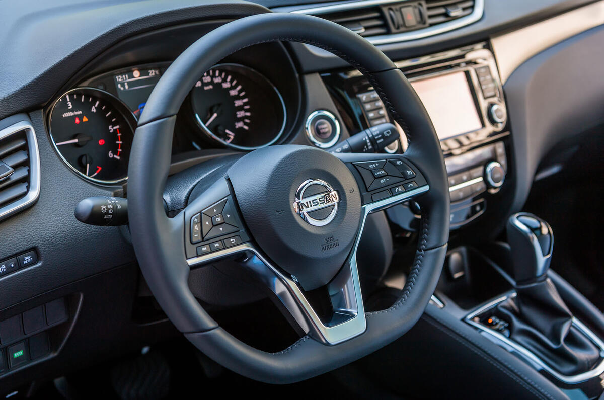 Nissan Qashqai 1.6 DIG-T 163 Tekna 2017 review | Autocar Nissan Qashqai 1.6 DIG-T 163 Tekna 2017 review | Autocar