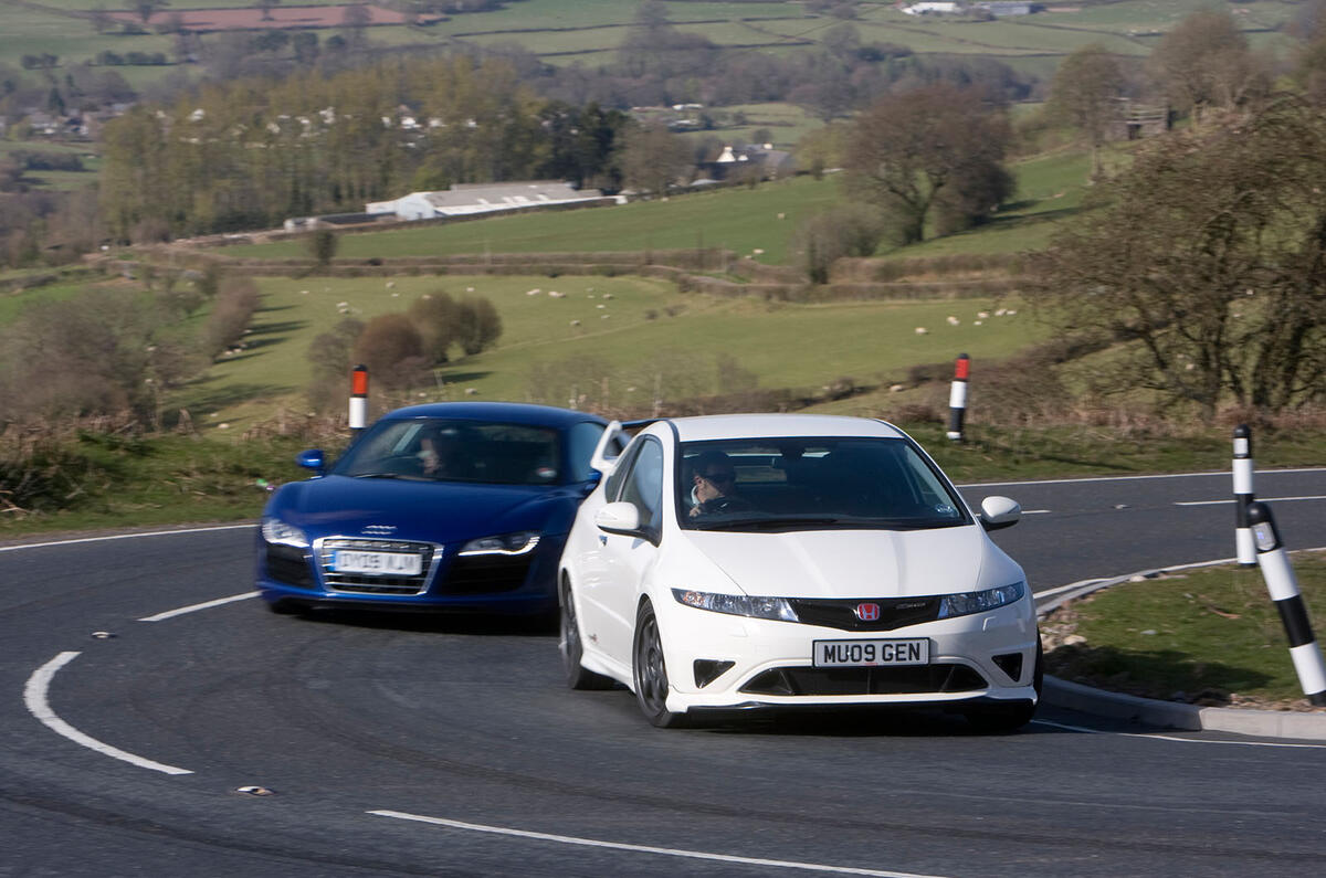 Honda Civic Type R Mk3 Mugen versus Audi R8 V10 Autocar
