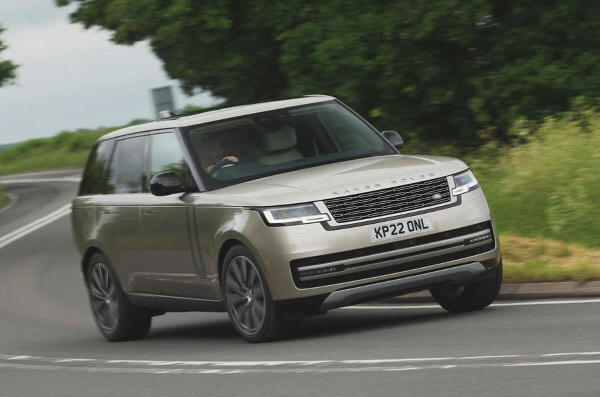 range rover 2022 004 cornering front 0
