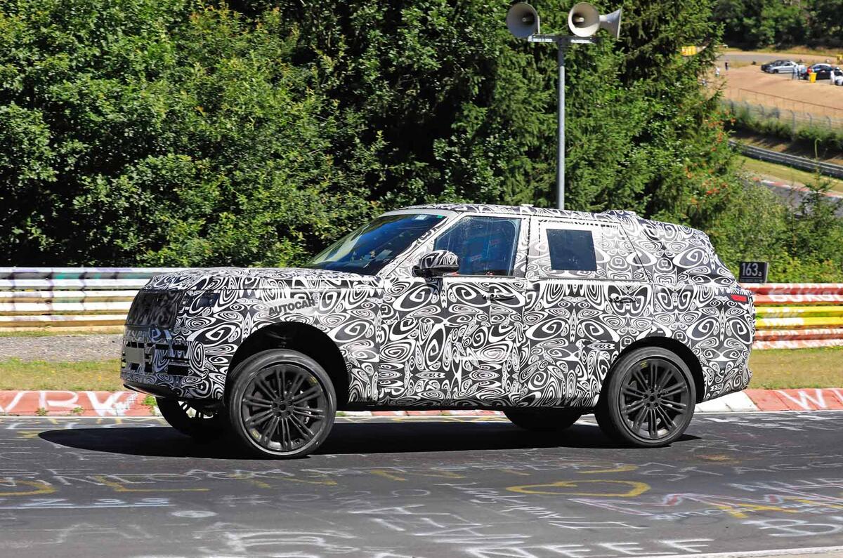 Range Rover Price Video  : | Exterior Fuji White P250, Exterior Design The Range Rover Evoque.