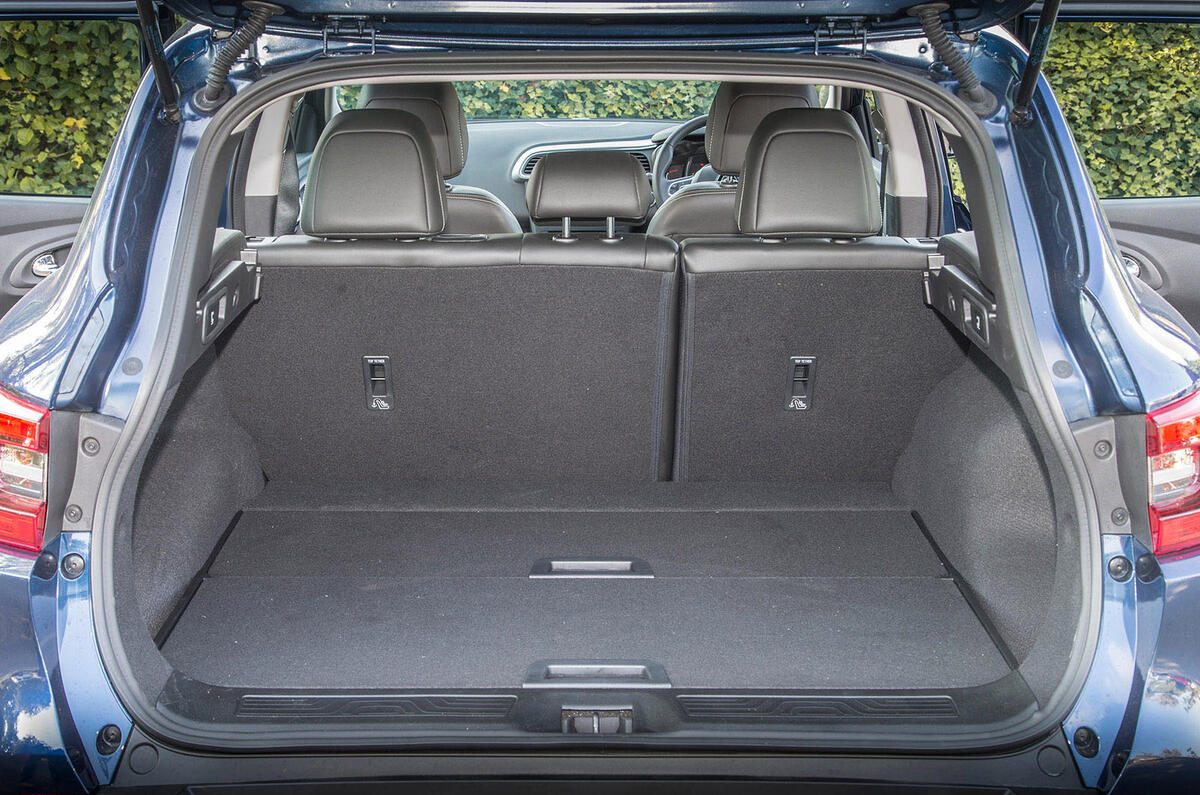 2015 Renault Kadjar 1.5 dCi 110 Dynamique S Nav review ... 2015 Renault Kadjar 1.5 dCi 110 Dynamique S Nav review ...