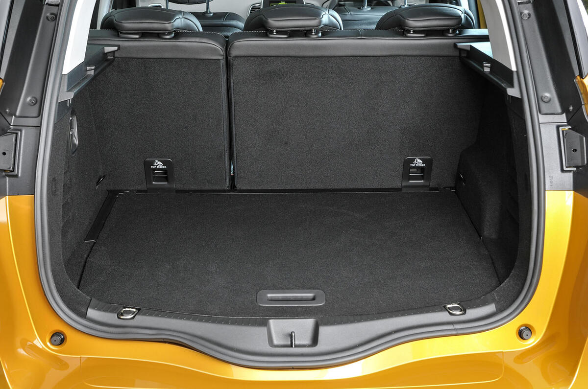 Renault Scenic boot