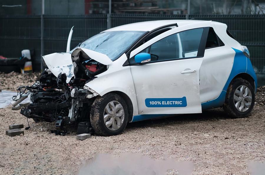 Renault Zoe crashed