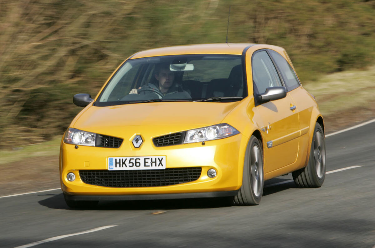 Renaultsport Megane R26 front tracking