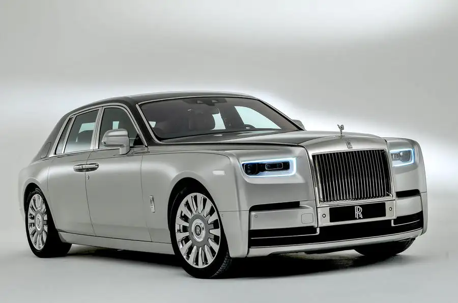 2018 Rolls-Royce Phantom VIII revealed as flagship model ...
