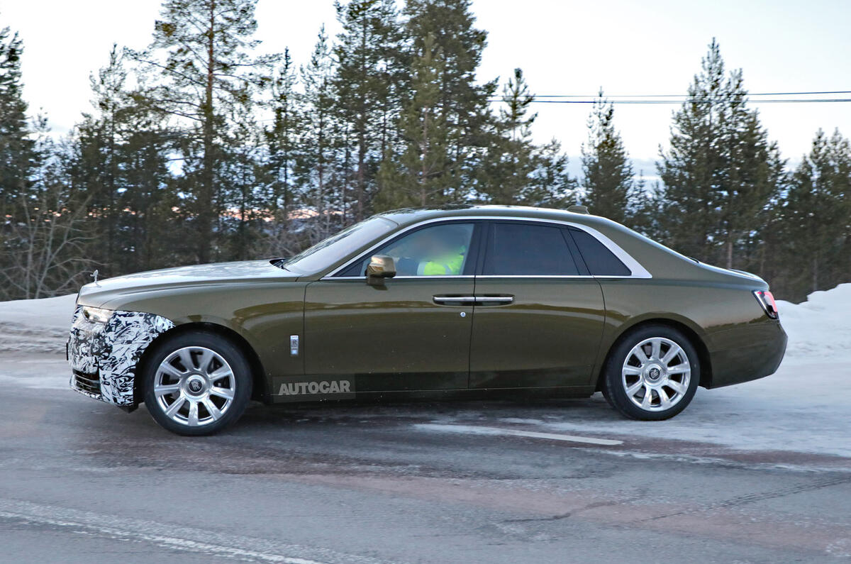 Rolls Royce Ghost facelift camo side