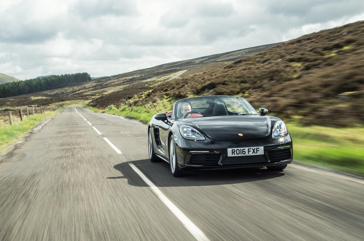 £41,739 Porsche 718 Boxster