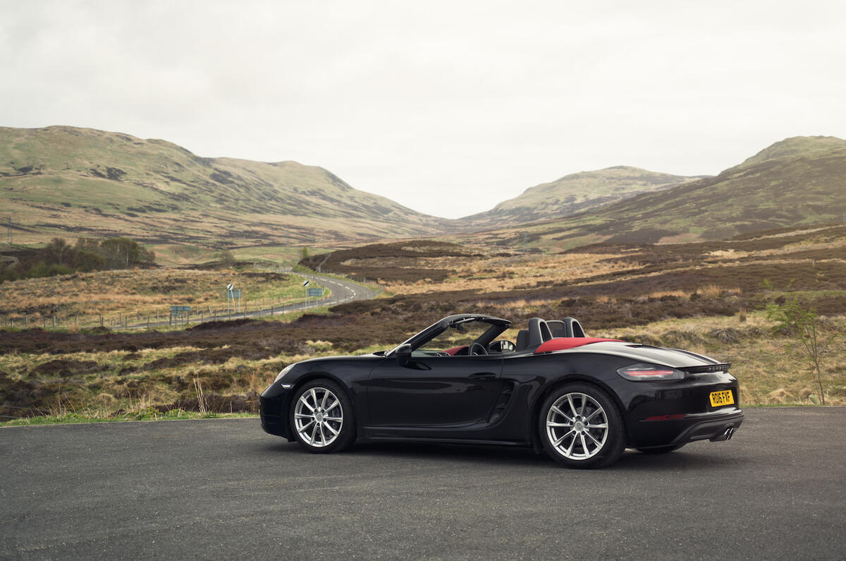 170mph Porsche 718 Boxster